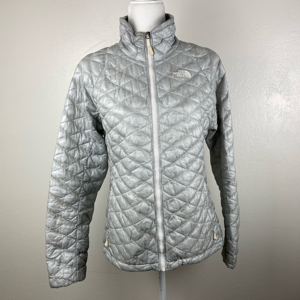 The North Face Silver Gray Quilted Lightweight Full zip Jacket Women’s Medium